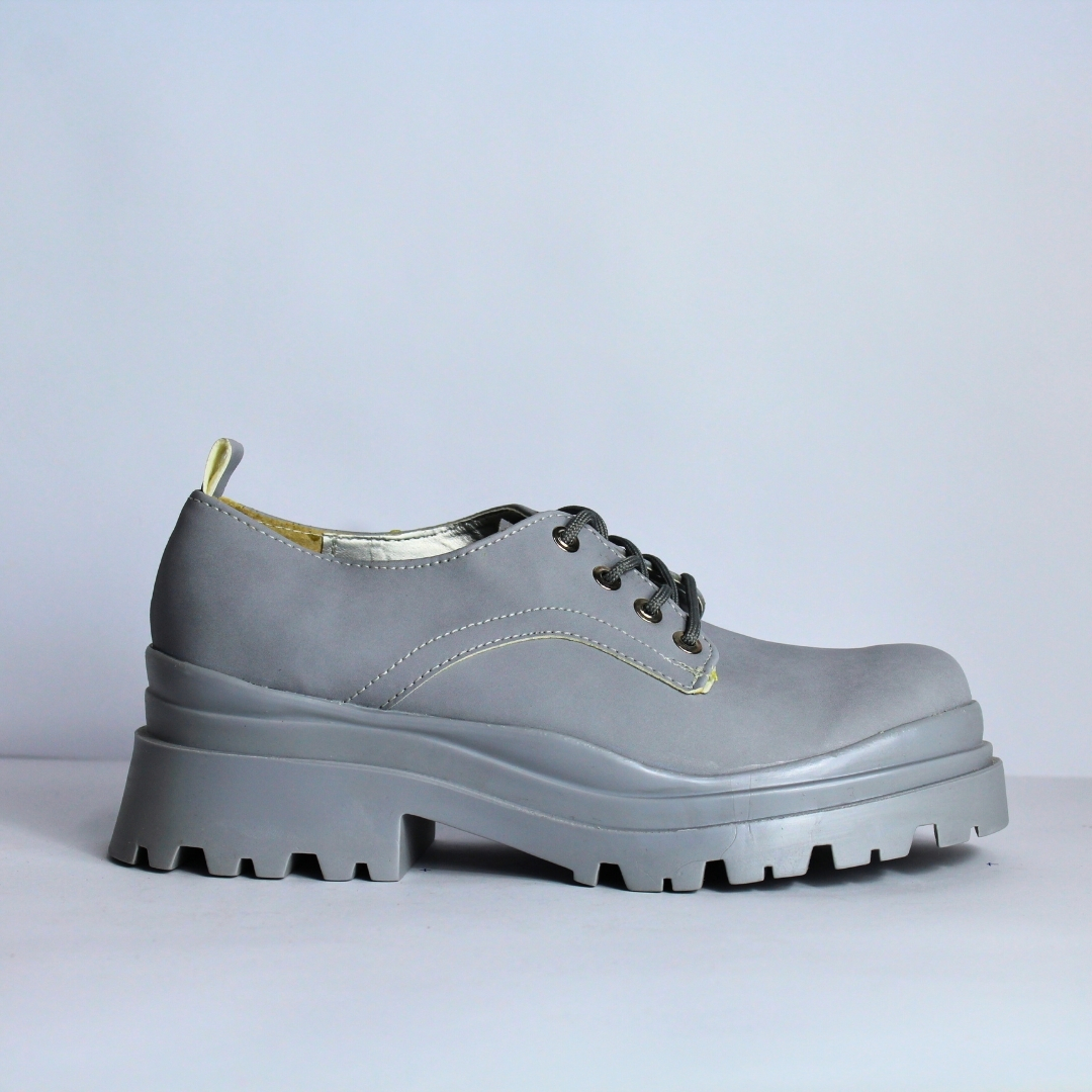 Paquete de 6 pares de Mocasin de mujer color gris marca Piso Nueve material napa