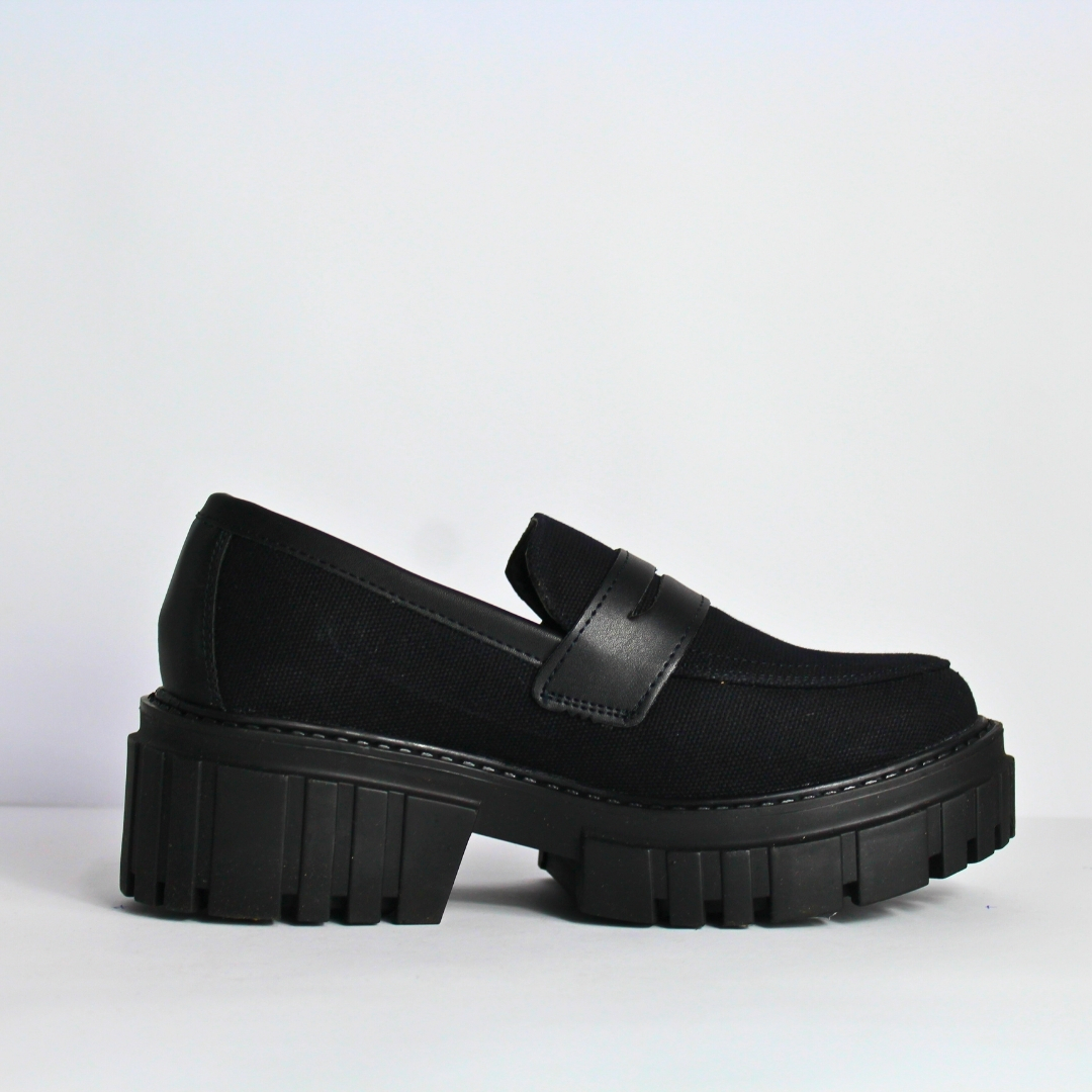 Paquete de 6 pares de Mocasin color negro marca Piso Nueve material textil